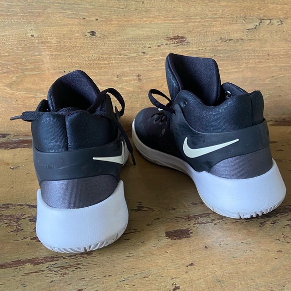 Nike Kevin Durant edition sneakers - Picture 5 of 6